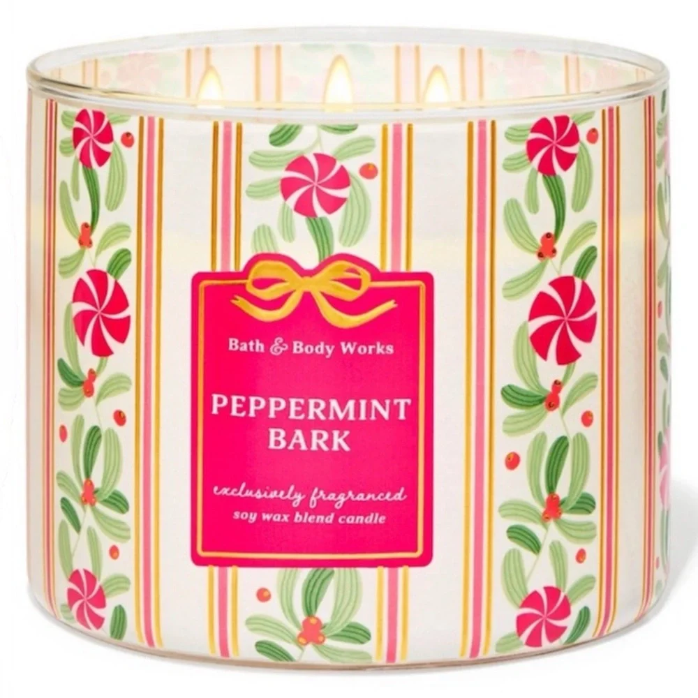 Bath & Body Works Peppermint Bark 3 Wick Candle with White Lid & Wax